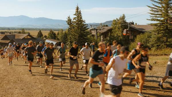 A group of trail runners starts a Hill Climb